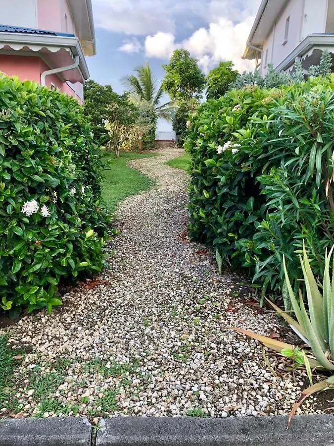 Appartement Au Bord de Mer Le Moule