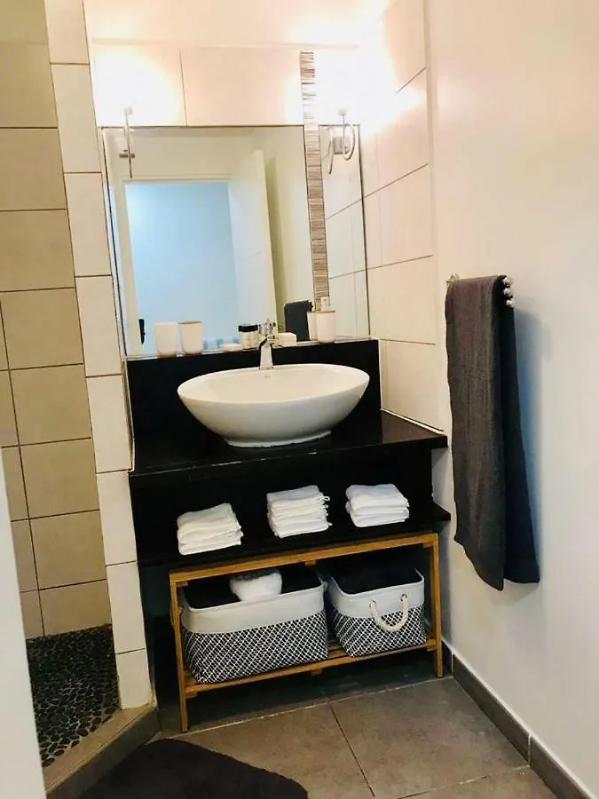 Appartement Au Bord De Mer 르 물레 과달루프